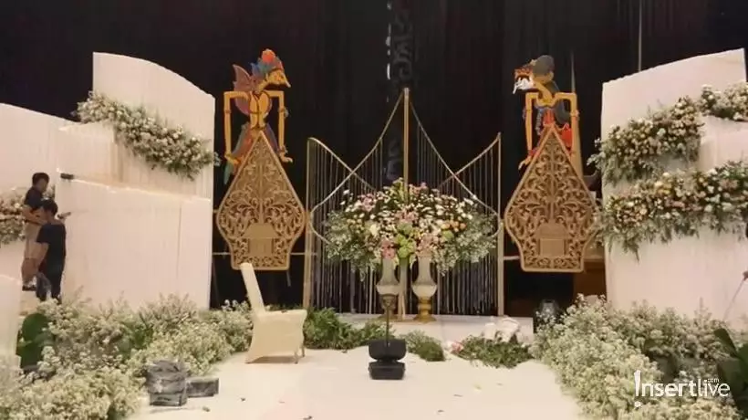 Dekorasi resepsi jebolan DA Instagram/YouTube