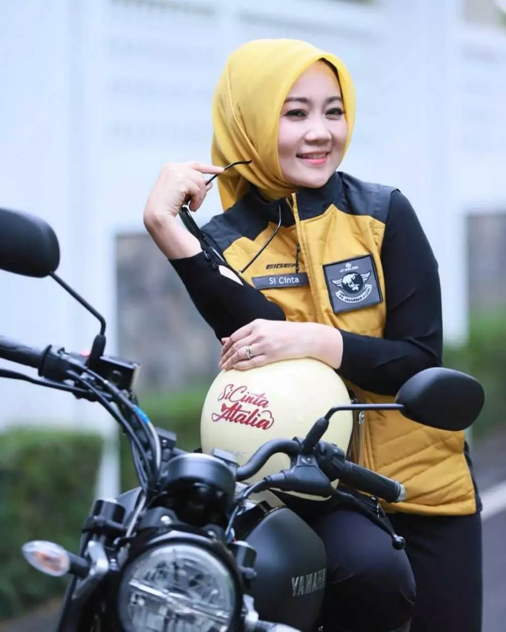 Aksi Atalia Praratya naik motor gede © Instagram Aksi Atalia Praratya naik motor gede © Instagram
