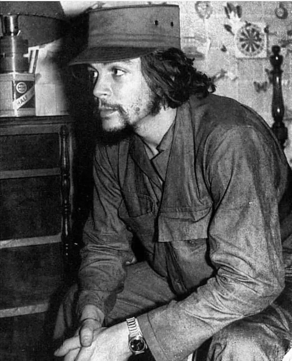 Contoh teks biografi berbagai tokoh terkenal dari berbagai sumber