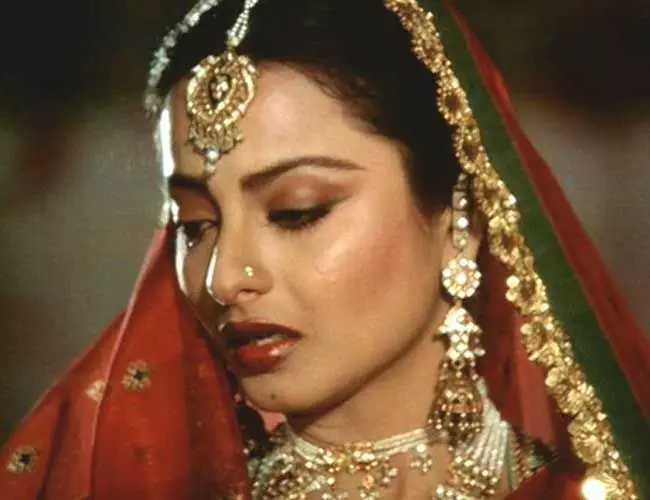 transformasi Rekha 'Koi Mil  Gaya' Berbagai sumber 