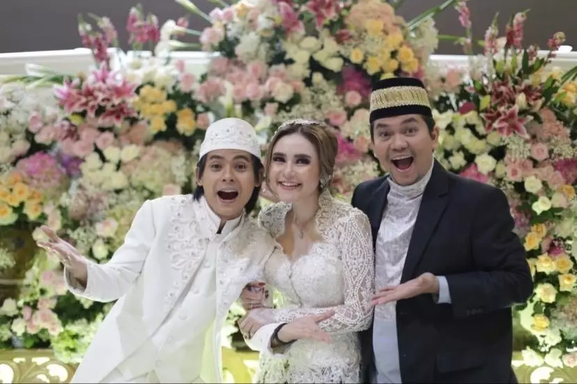 pernikahan Arnold Leonard © 2021 brilio.net