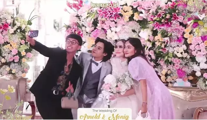 pernikahan Arnold Leonard © 2021 brilio.net