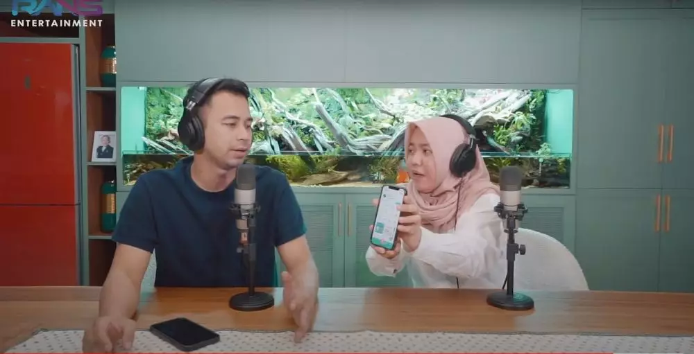 raffi transfer 100 juta ke lala © 2021 berbagai sumber