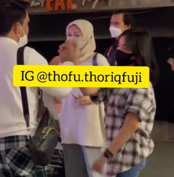 Thariq Halilintar ke bandara diantar Fuji © berbagai sumber Thariq Halilintar ke bandara diantar Fuji © berbagai sumber