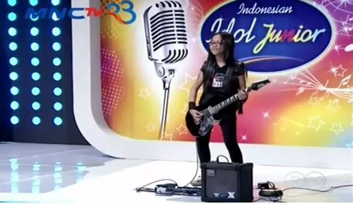 mayang adik vanessa di audisi indonesian idol junior © dailymotion.com