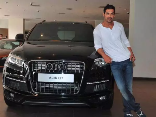 Mobil mewah seleb Bollywood Berbagai sumber  Mobil mewah seleb Bollywood Berbagai sumber