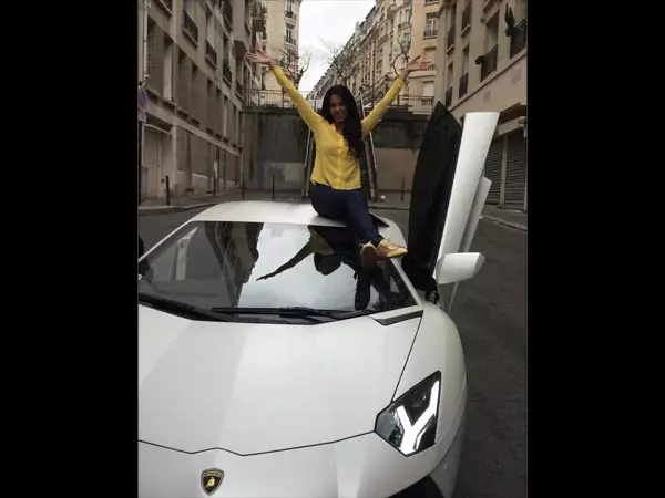 Mobil mewah seleb Bollywood Berbagai sumber  Mobil mewah seleb Bollywood Berbagai sumber