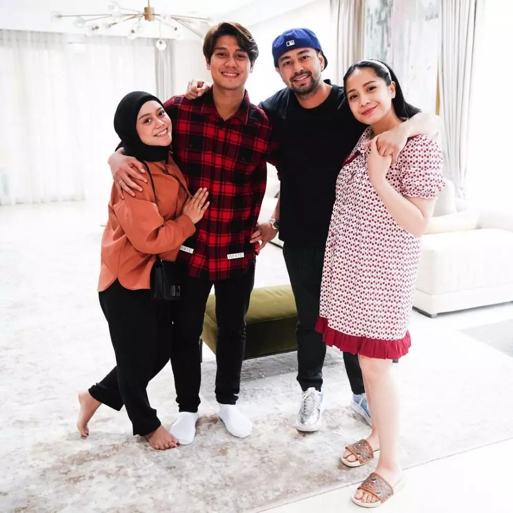 Potret kedekatan Lesty dan Nagita © berbagai sumber