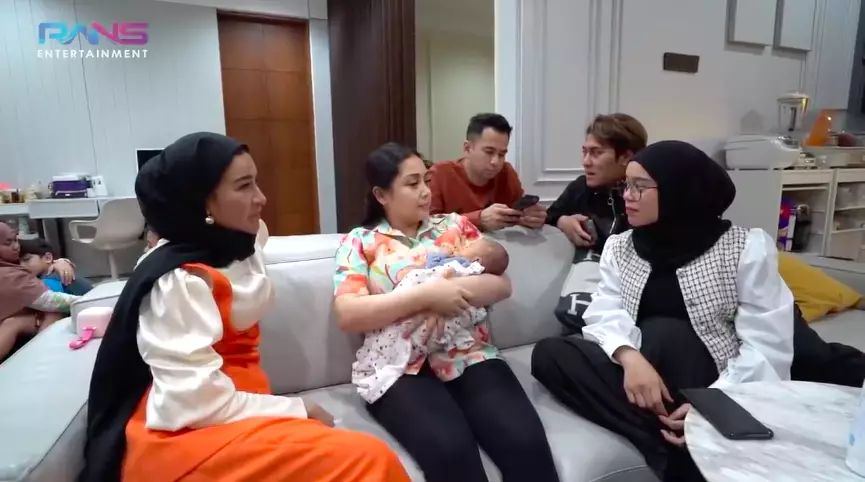 Potret kedekatan Lesty dan Nagita © berbagai sumber