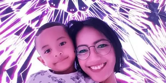 Kisah perjuangan seleb dikaruniai anak usai belasan tahun menikah Berbagai sumber 