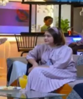 Outfit Amanda Manopo jadi bumil © berbagai sumber Outfit Amanda Manopo jadi bumil © berbagai sumber