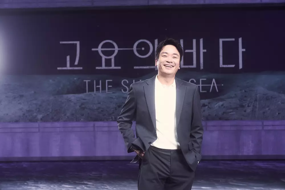 pemain The Silent Sea di konferensi pers Netflix