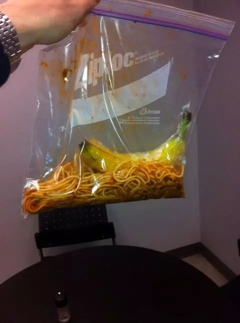 potret bekal makanan malah nyeleneh © 2021 1cak.com