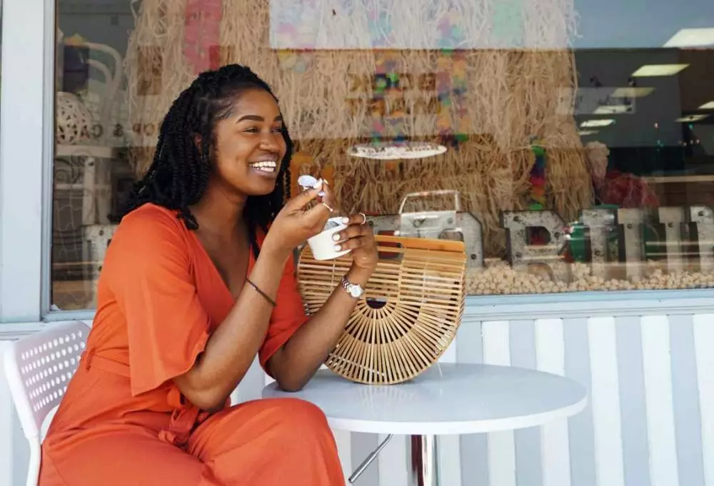 Arti mimpi makan © 2021 brilio.net Arti mimpi makan © 2021 brilio.net