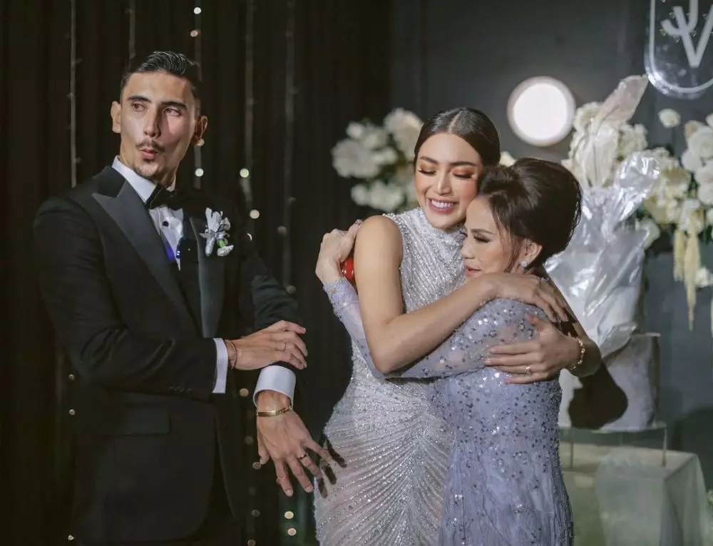 potret kedekatan Jedar dan ibunda © Instagram