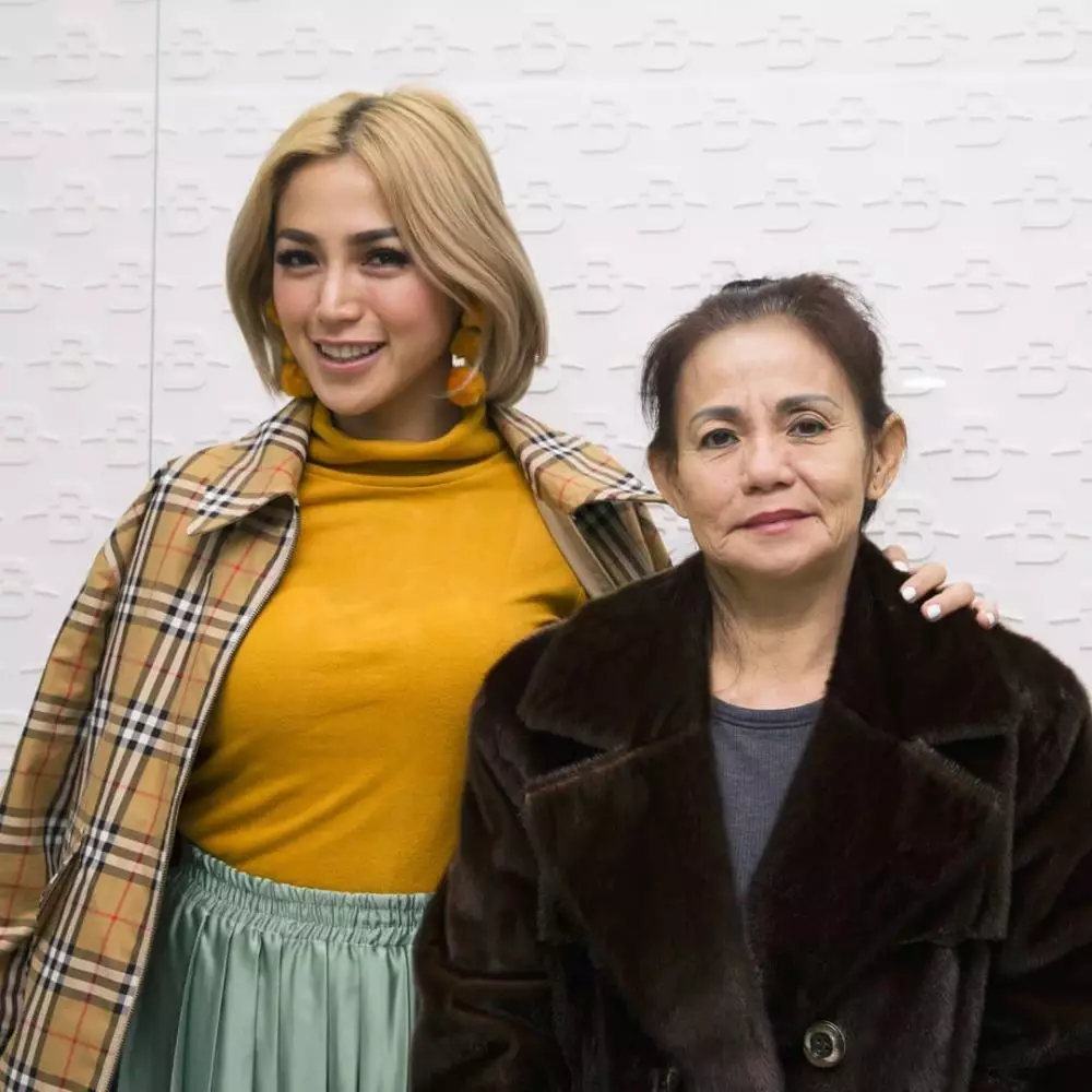 potret kedekatan Jedar dan ibunda © Instagram