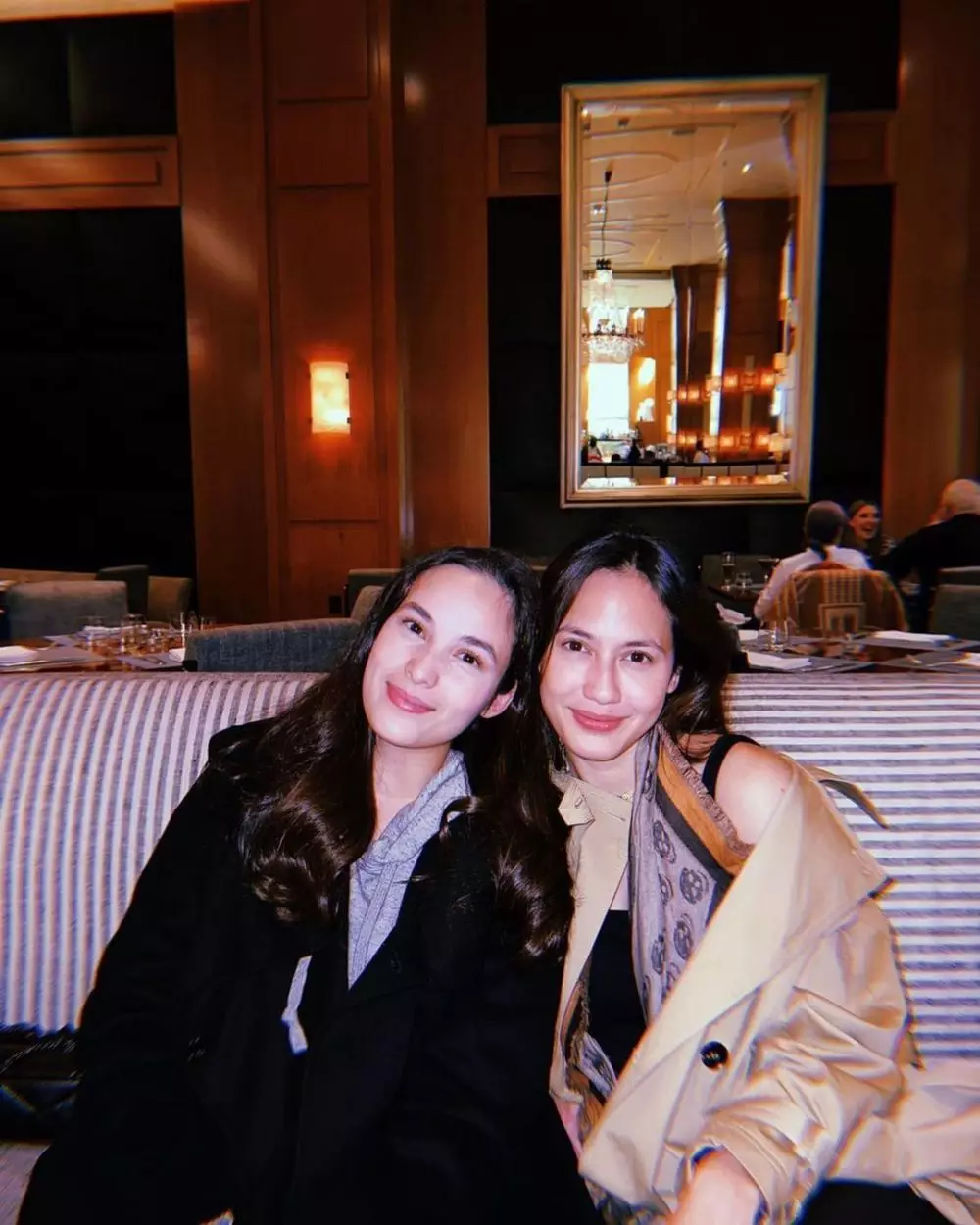 Pevita Pearce nongkrong bareng Chelsea Islan di Amerika Instagram Pevita Pearce nongkrong bareng Chelsea Islan di Amerika Instagram