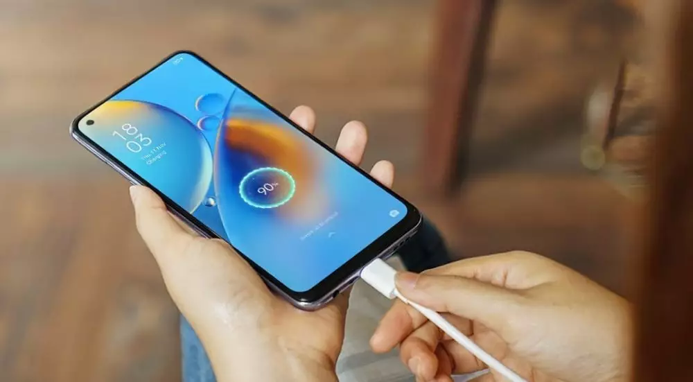 Travel hack berlibur sendirian © 2021 berbagai sumber