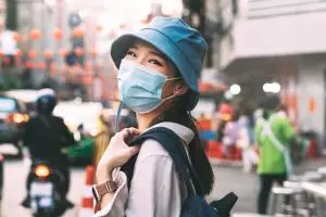 7 Travel hack berlibur sendirian, jadi lebih mudah, aman, dan berkesan