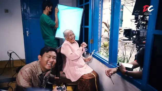 Momen kenangan Denny Caknan dan Mbah Minto © berbagai sumber