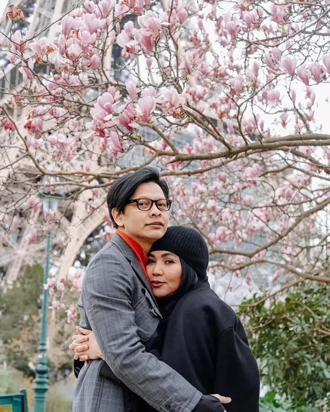 seleb menikah lebih dari 25 tahun © Instagram