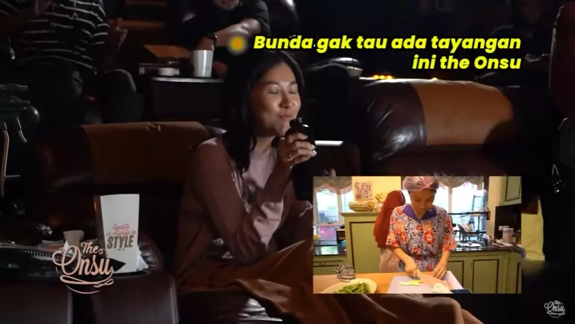 Momen Sarwendah sewa satu bioskop © YouTube