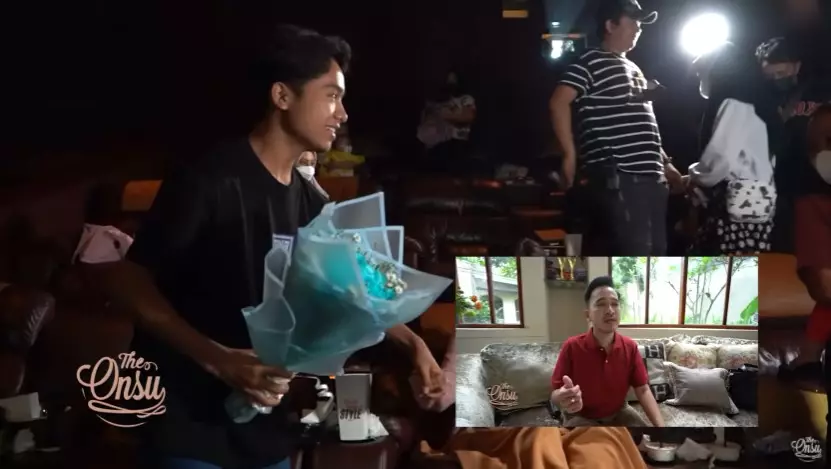 Momen Sarwendah sewa satu bioskop © YouTube