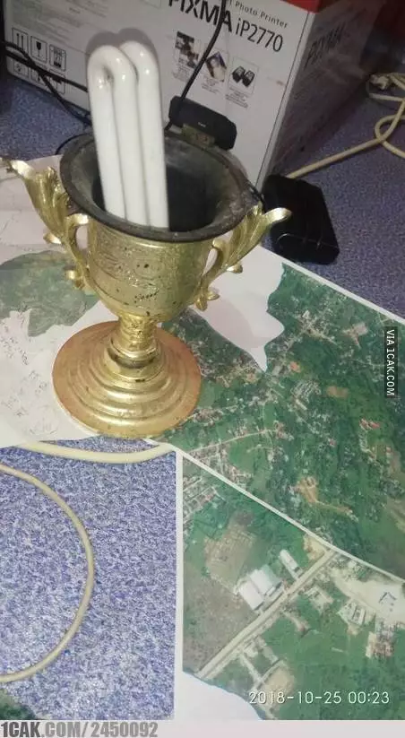 piala kejuaraan penampakannya aneh-aneh © 2021 berbagai sumber