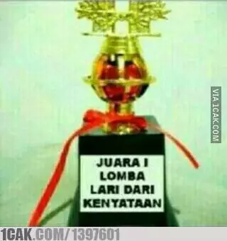 piala kejuaraan penampakannya aneh-aneh © 2021 berbagai sumber