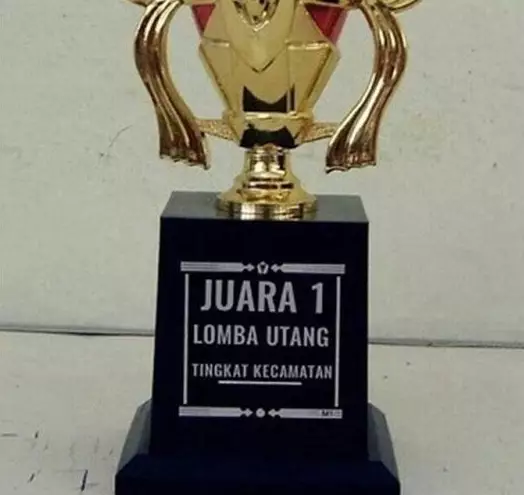 piala kejuaraan penampakannya aneh-aneh © 2021 berbagai sumber