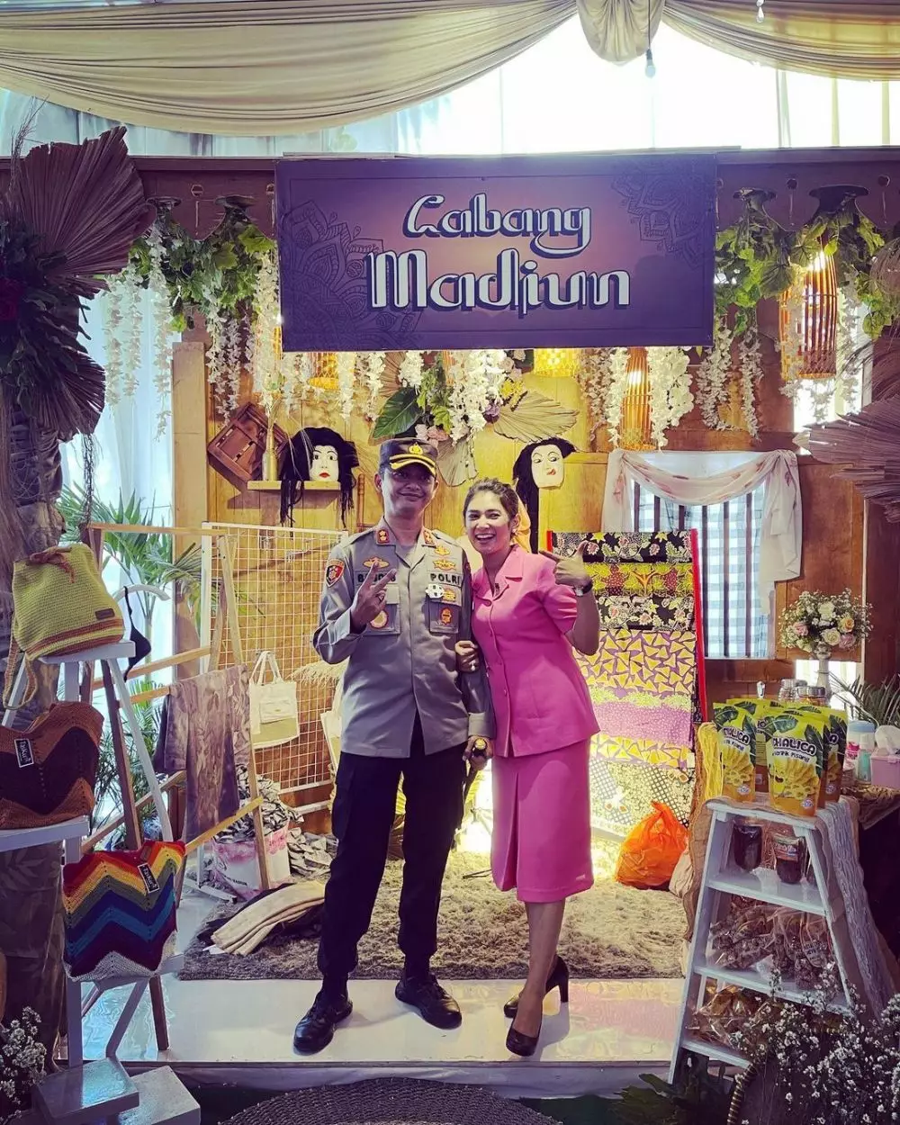 pesona Briptu Eka Frestya kini jadi Ibu Bhayangkari Instagram