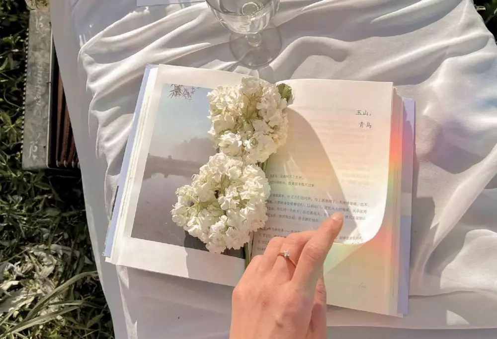 Contoh teks fiksi © 2021 brilio.net