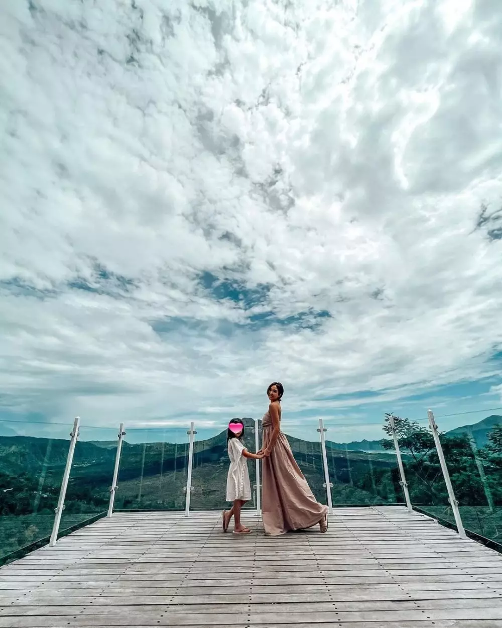 Potret Gisella Anastasia liburan di Bali Instagram