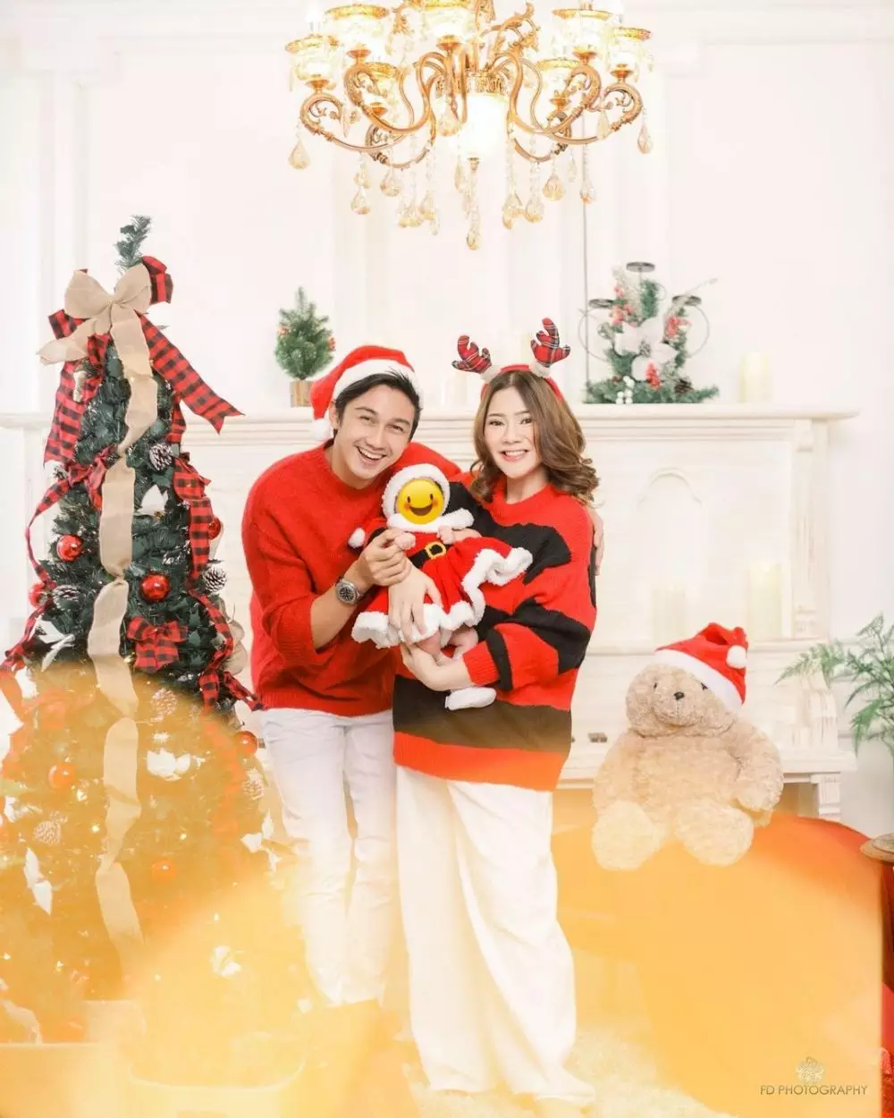 Pemotretan seleb sambut Natal 2021 © Instagram