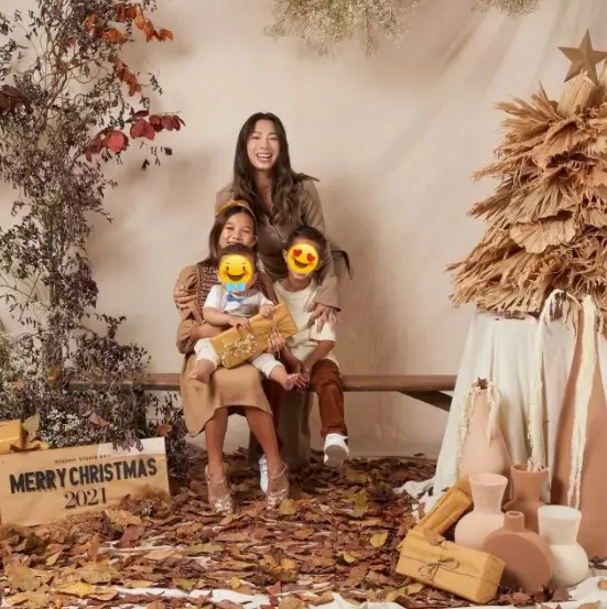 Pemotretan seleb sambut Natal 2021 © Instagram