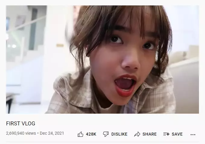 Vlog pertama Fuji © 2021 brilio.net