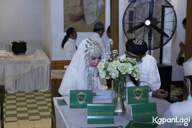 momen pengajian jelang nikah roro fitria © berbagai sumber