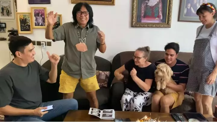 momen marcel chandrawinata umumkan kehamilan istri © berbagai sumber momen marcel chandrawinata umumkan kehamilan istri © berbagai sumber