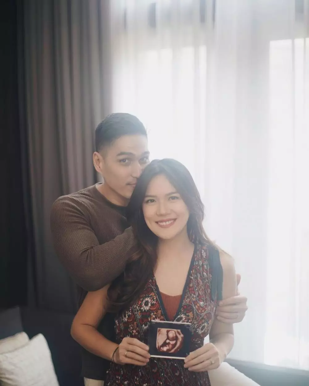 momen marcel chandrawinata umumkan kehamilan istri © berbagai sumber momen marcel chandrawinata umumkan kehamilan istri © berbagai sumber