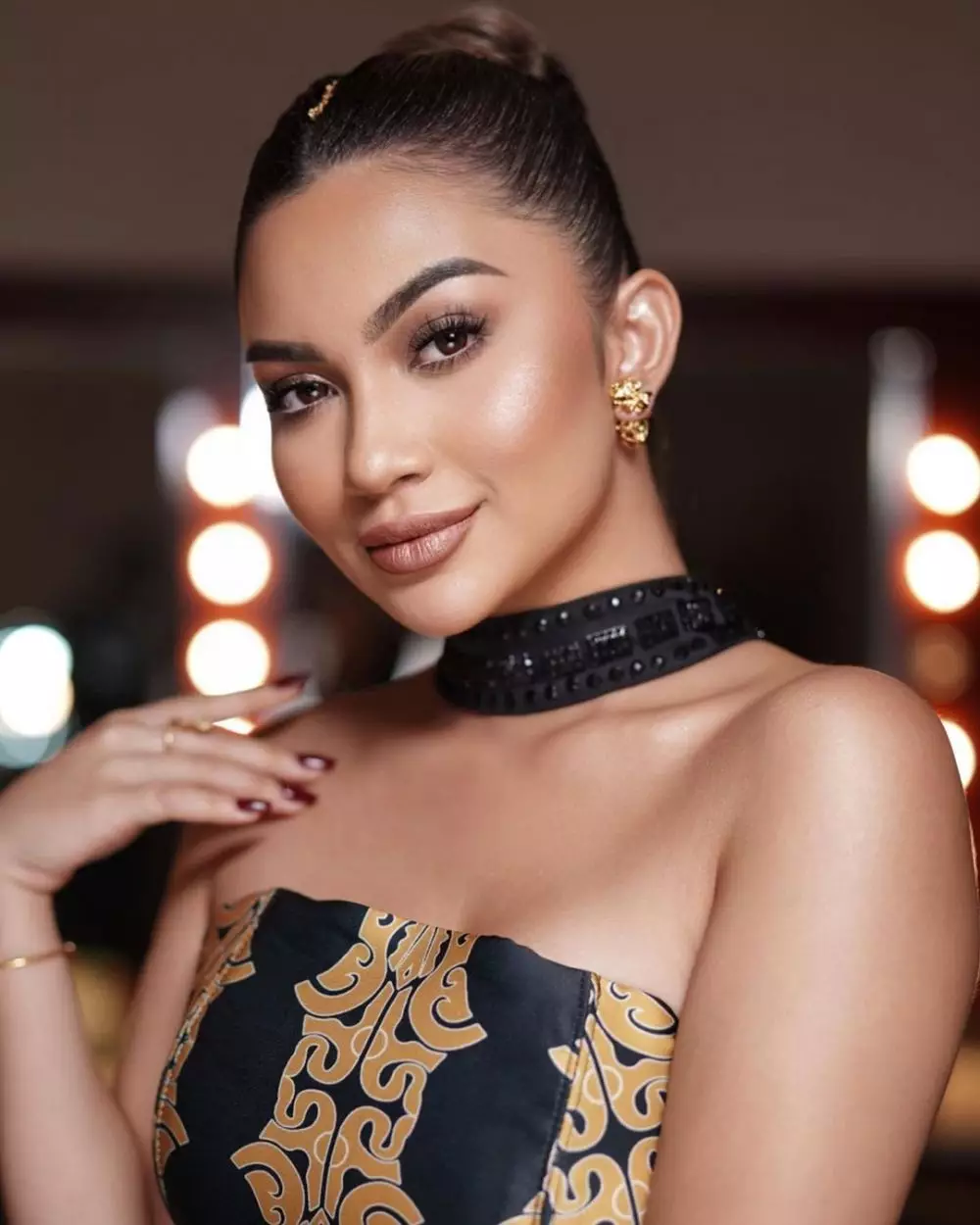 potret ariel tatum hadiri gala premier © instagram