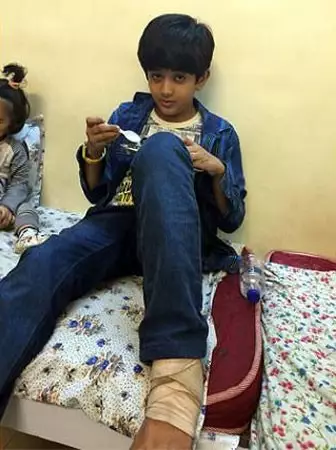 Potret masa kecil aktor Bollywood Berbagai sumber  Potret masa kecil aktor Bollywood Berbagai sumber