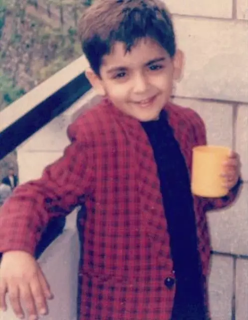 Potret masa kecil aktor Bollywood Berbagai sumber  Potret masa kecil aktor Bollywood Berbagai sumber