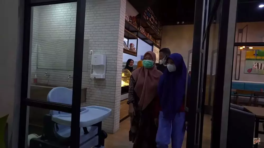 baim wong ketemu korban penipuan © 2021 YouTube