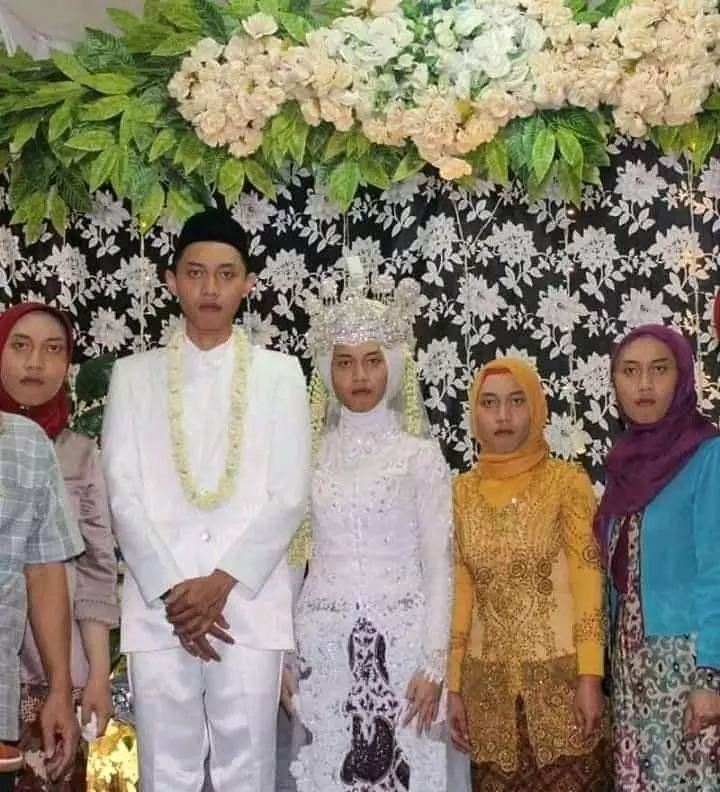 potret pengantin gagal romantis ada aja © 2021 1cak.com