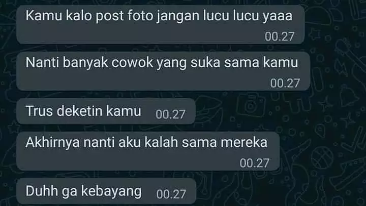chat lucu pacar insecure malah kasihan © 2021 instagram.com