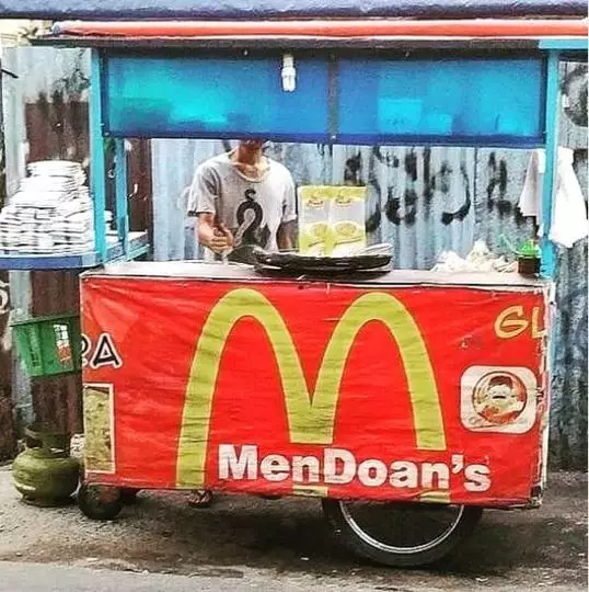 tulisan di gerobak gorengan © 2021 berbagai sumber tulisan di gerobak gorengan © 2021 berbagai sumber