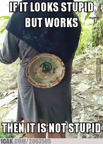 aksi nyeleneh basmi nyamuk © 2021 berbagai sumber aksi nyeleneh basmi nyamuk © 2021 berbagai sumber