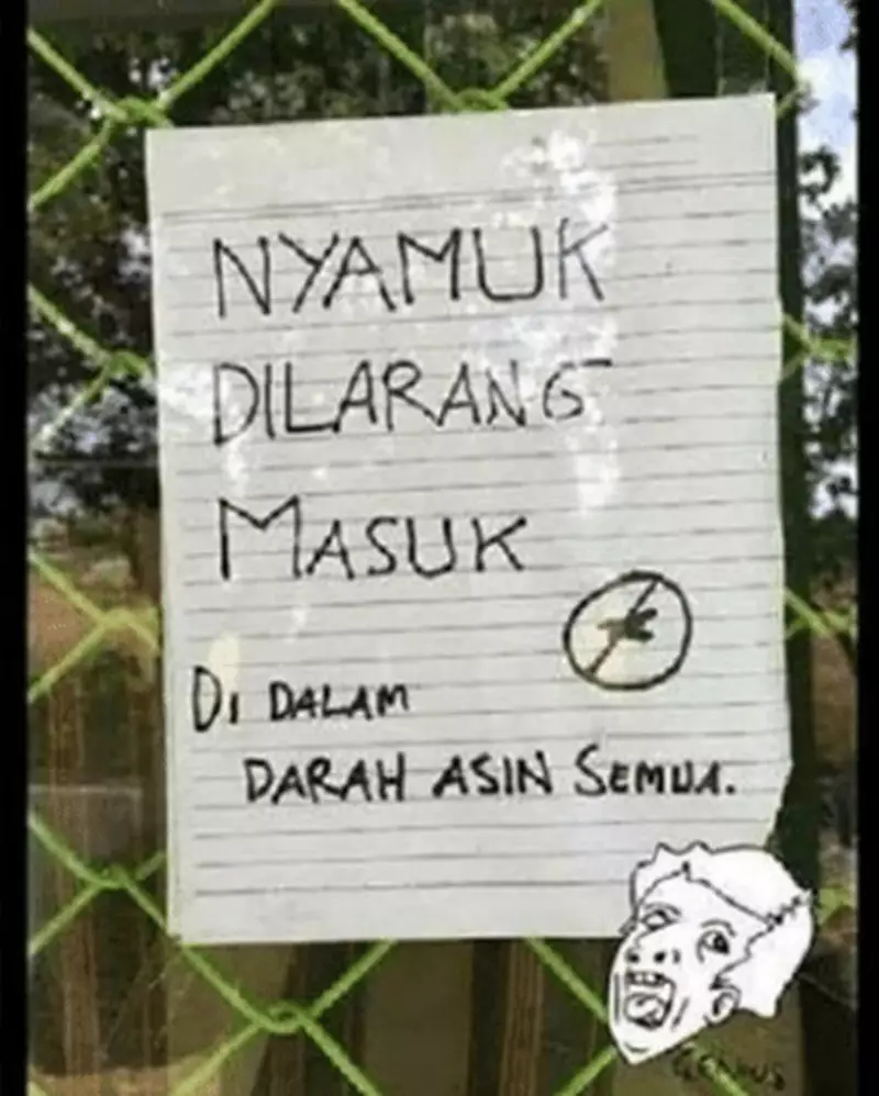aksi nyeleneh basmi nyamuk © 2021 berbagai sumber aksi nyeleneh basmi nyamuk © 2021 berbagai sumber