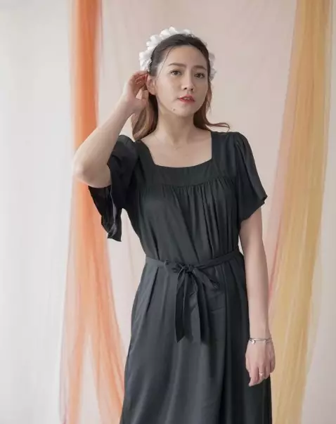 Pesona seleb jatuh ke pelukan atlet bulutangkis © Instagram Pesona seleb jatuh ke pelukan atlet bulutangkis © Instagram