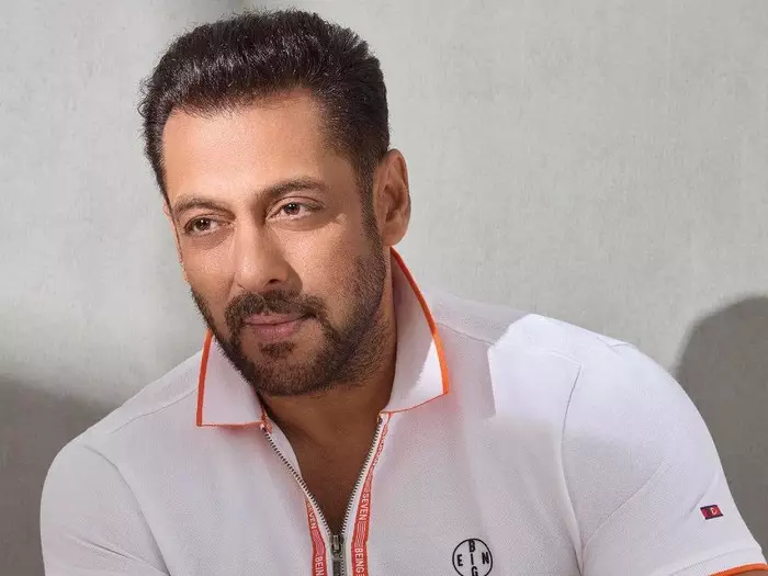 Salman Khan di bawa ke rumah sakit, diduga digigit ular Instagram/@beingsalmankhan